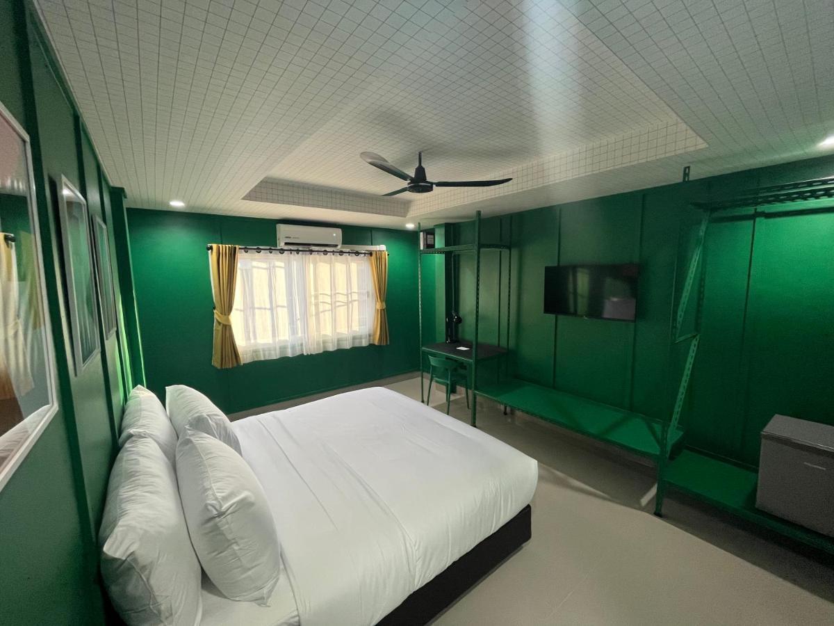 Sari Boutique Hotel Patong Exterior photo